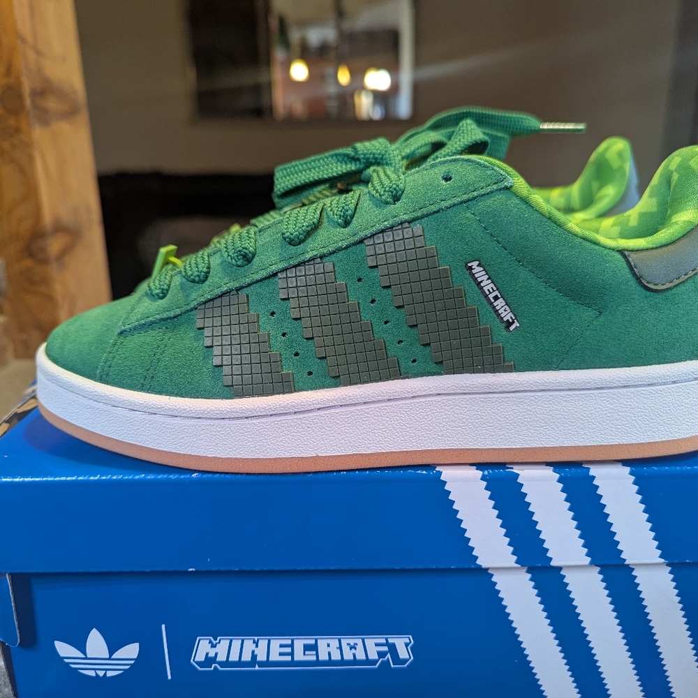 Adidas MINECRAFT campus Green Suede Sneakers Size 6Y NIB